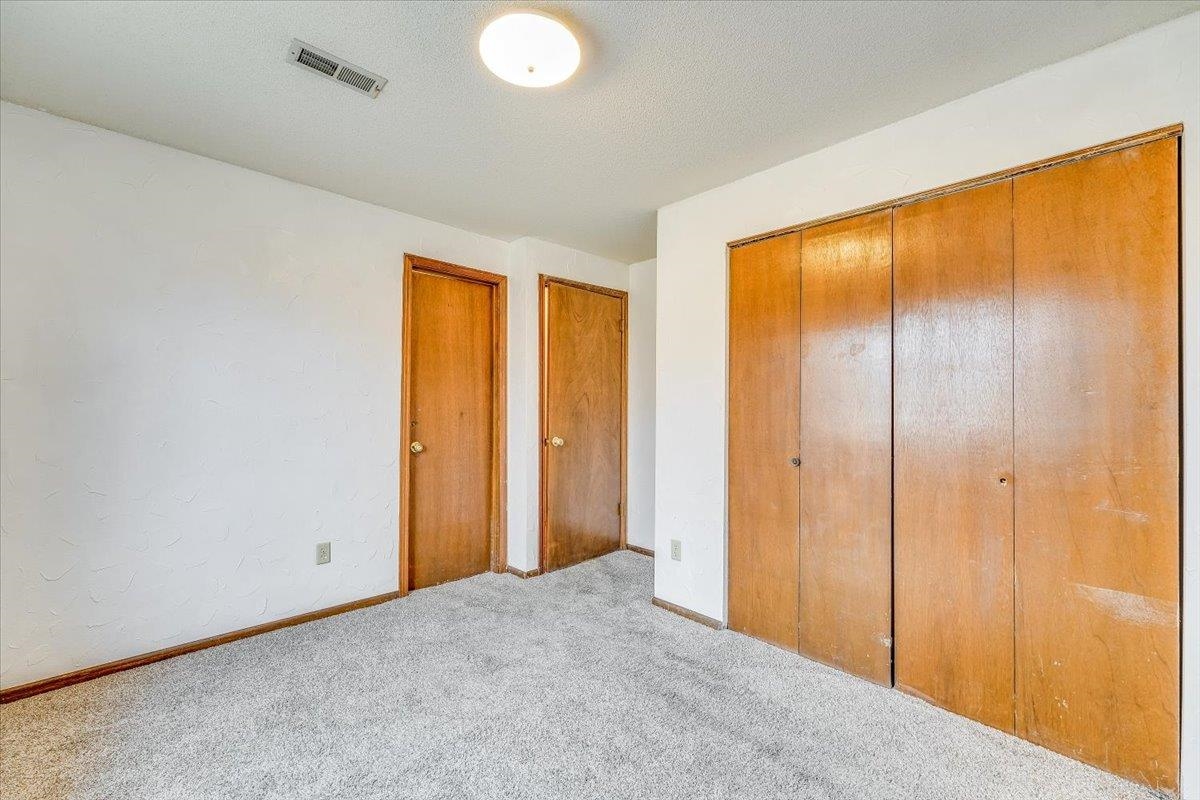 Derby, Kansas 67037, United States, 2 Bedrooms Bedrooms, ,1 BathroomBathrooms,Residential,Pending,66203