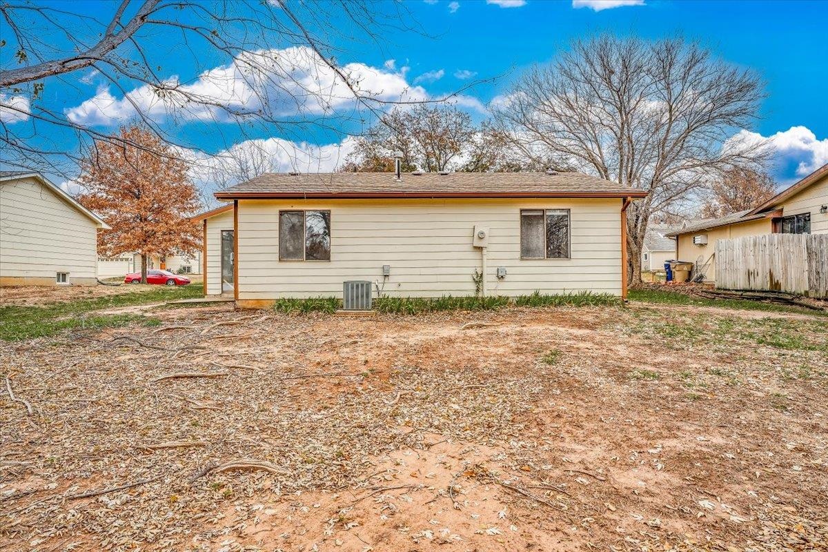 Derby, Kansas 67037, United States, 2 Bedrooms Bedrooms, ,1 BathroomBathrooms,Residential,Pending,66203