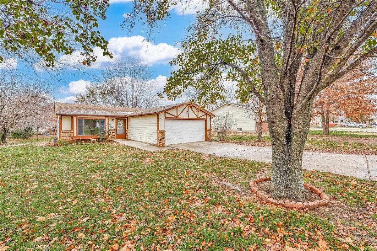 Derby, Kansas 67037, United States, 2 Bedrooms Bedrooms, ,1 BathroomBathrooms,Residential,Pending,66203