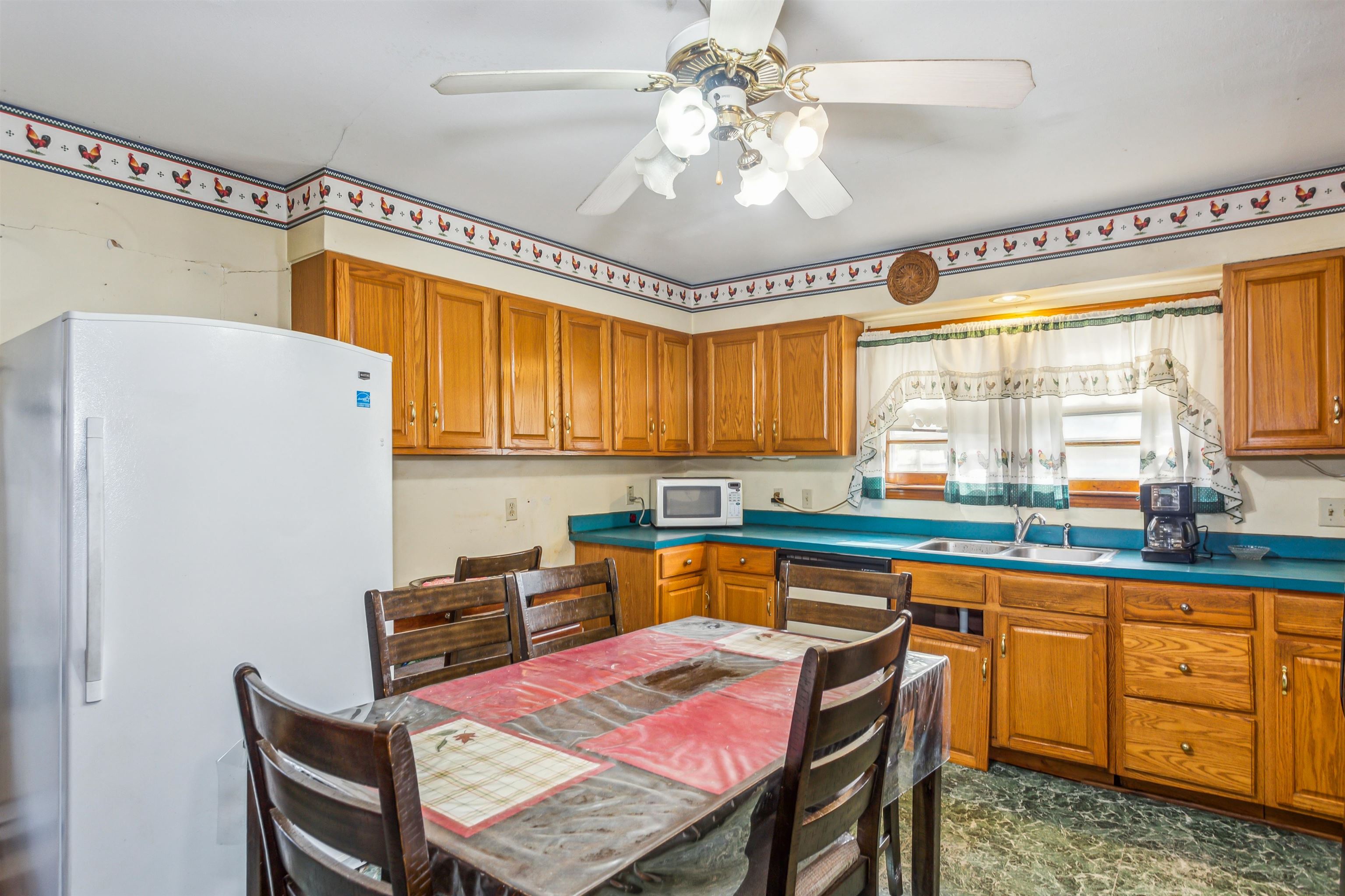 1622 N Poplar Ave, Wichita, Kansas image 4