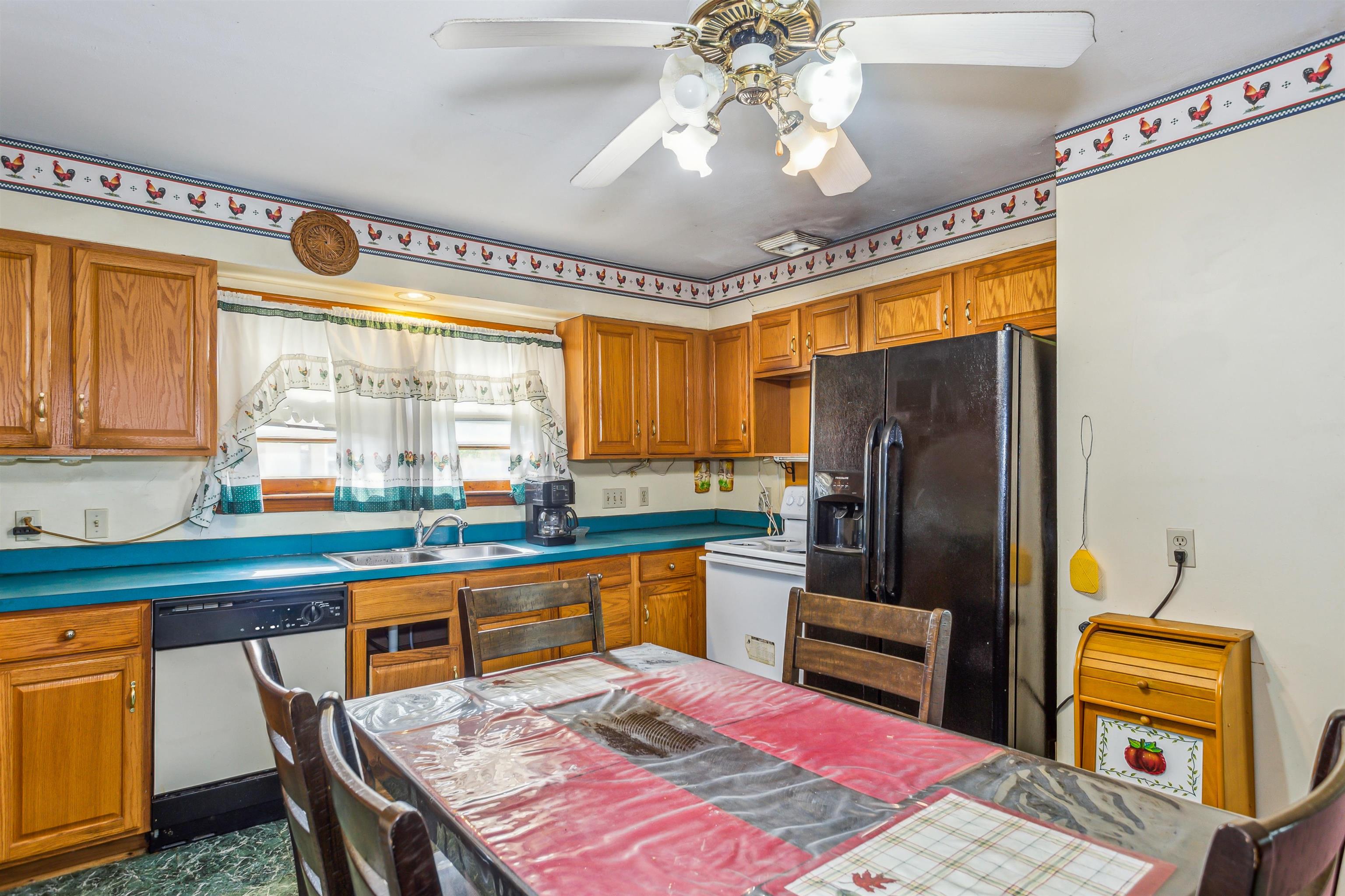 1622 N Poplar Ave, Wichita, Kansas image 5