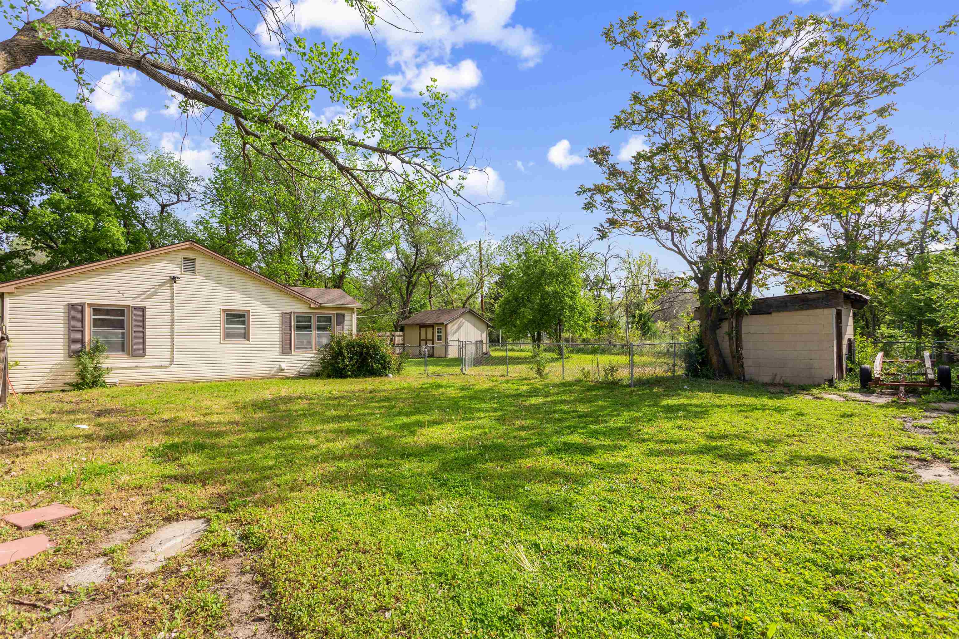 1622 N Poplar Ave, Wichita, Kansas image 14