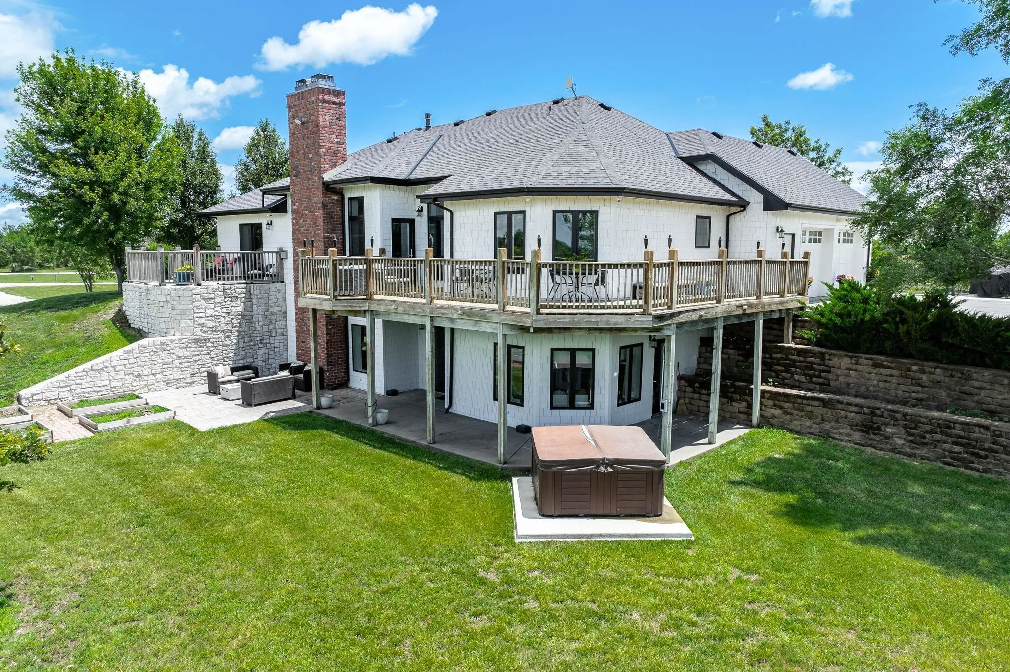 Andover, Kansas 67002, United States, 4 Bedrooms Bedrooms, ,3 BathroomsBathrooms,Residential,Active,163180