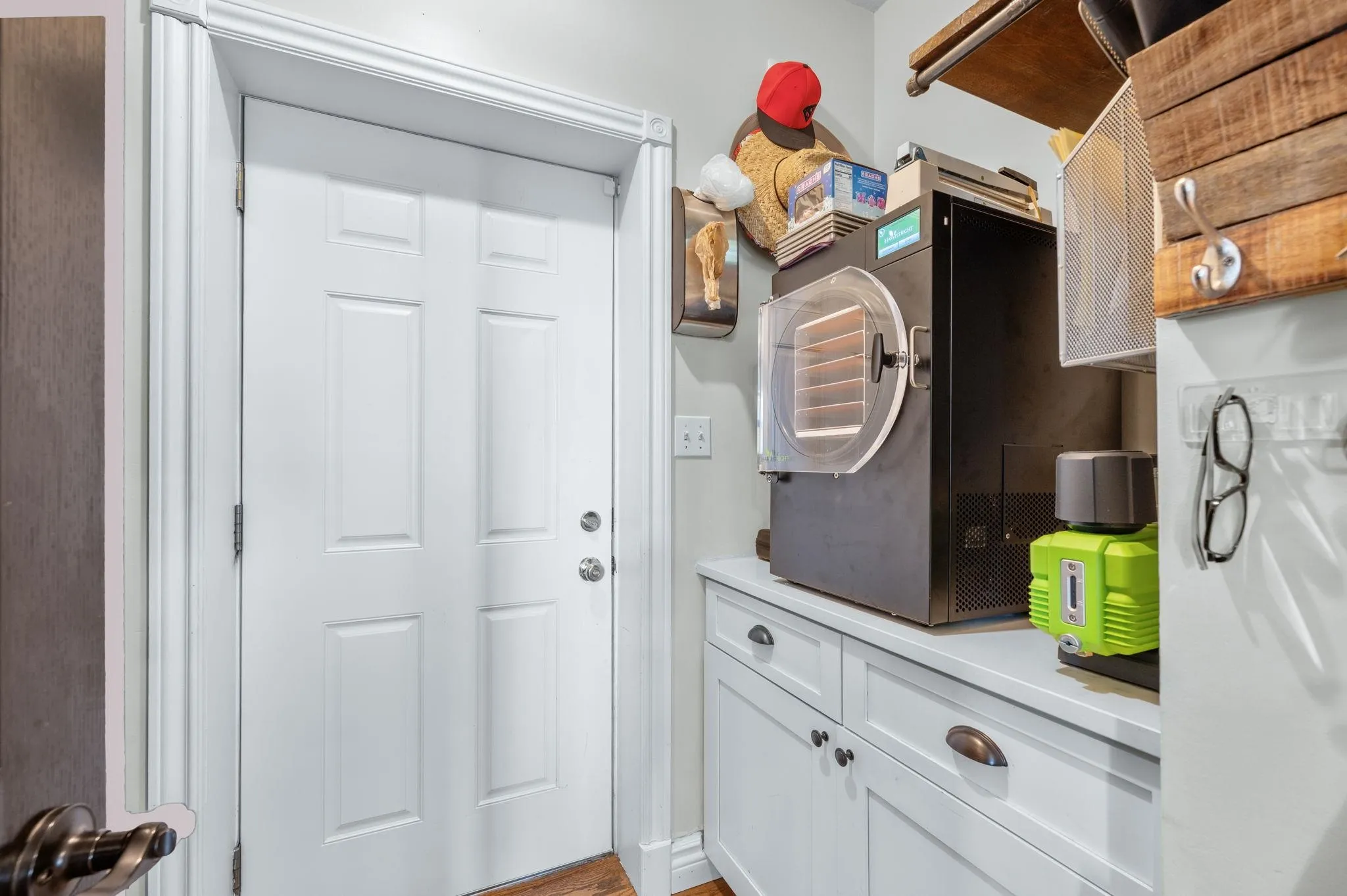 Andover, Kansas 67002, United States, 4 Bedrooms Bedrooms, ,3 BathroomsBathrooms,Residential,Active,163180