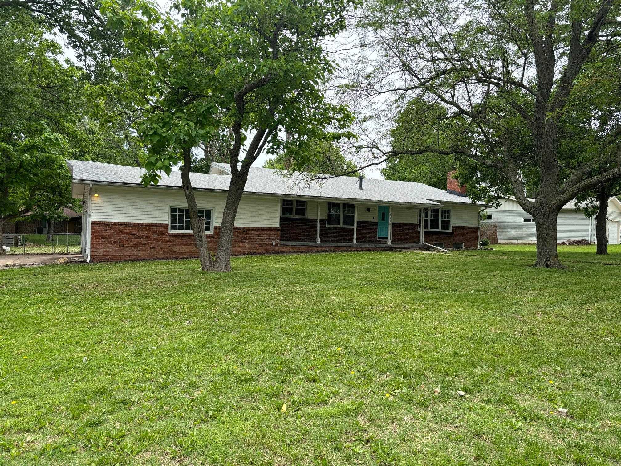 1844 N Ridge Rd, El Dorado, Kansas image 1