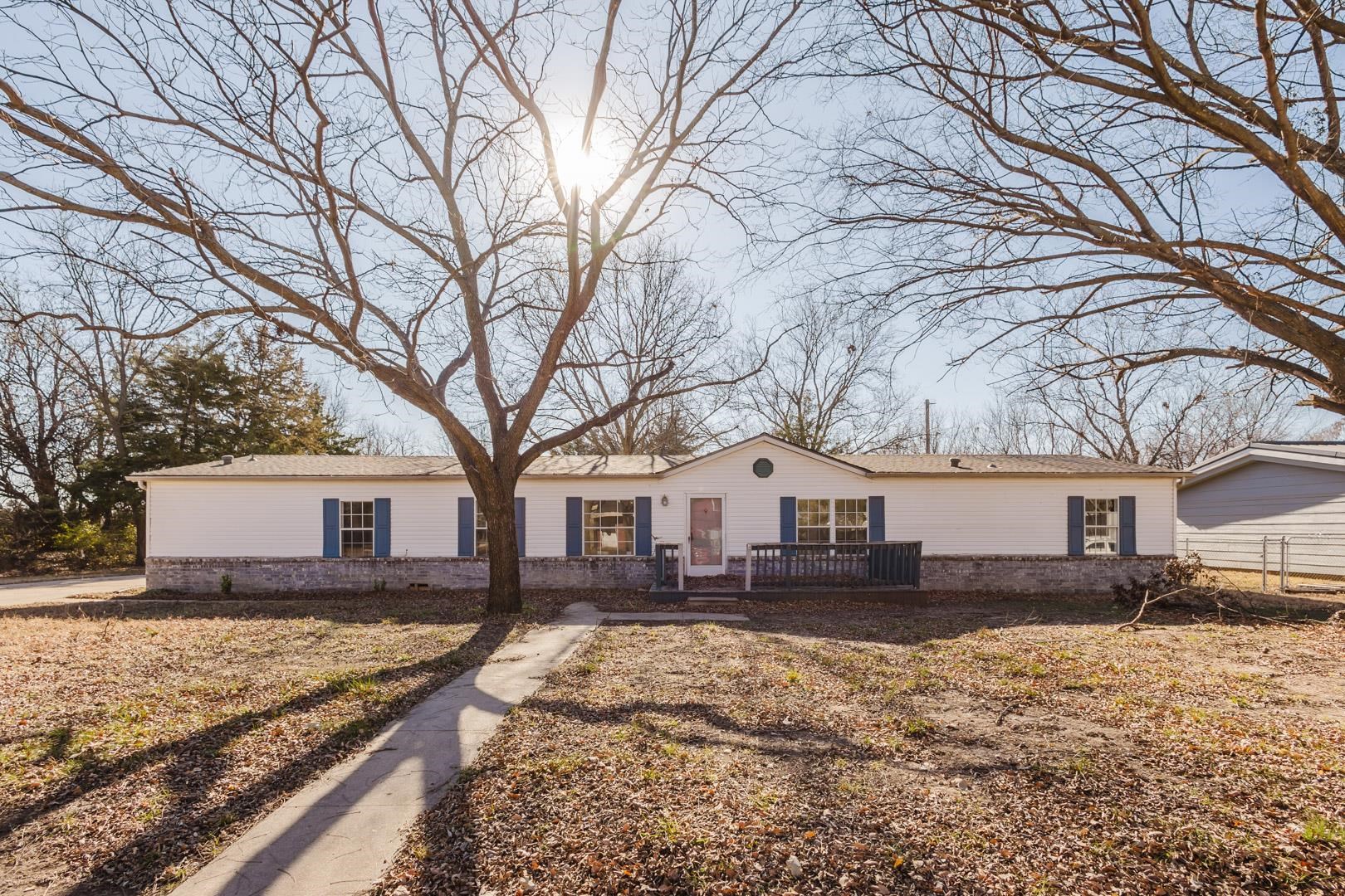 1218 E 10th St # ADDITIONAL LOT, Wellington, Kansas image 1