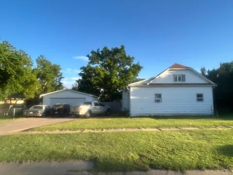 407 W Center St, Bucklin, KS MLS: 655625