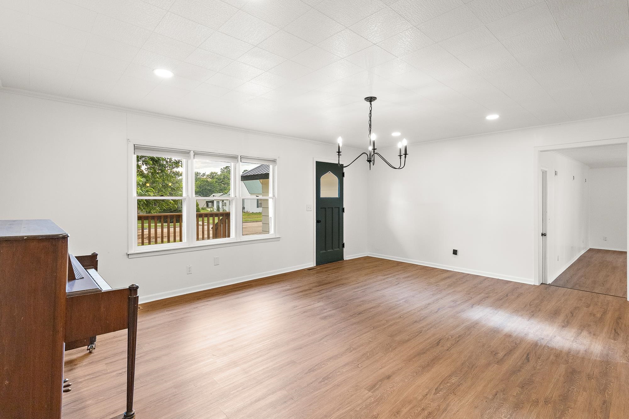 328 S Collingwood St, Pretty Prairie, Kansas image 4