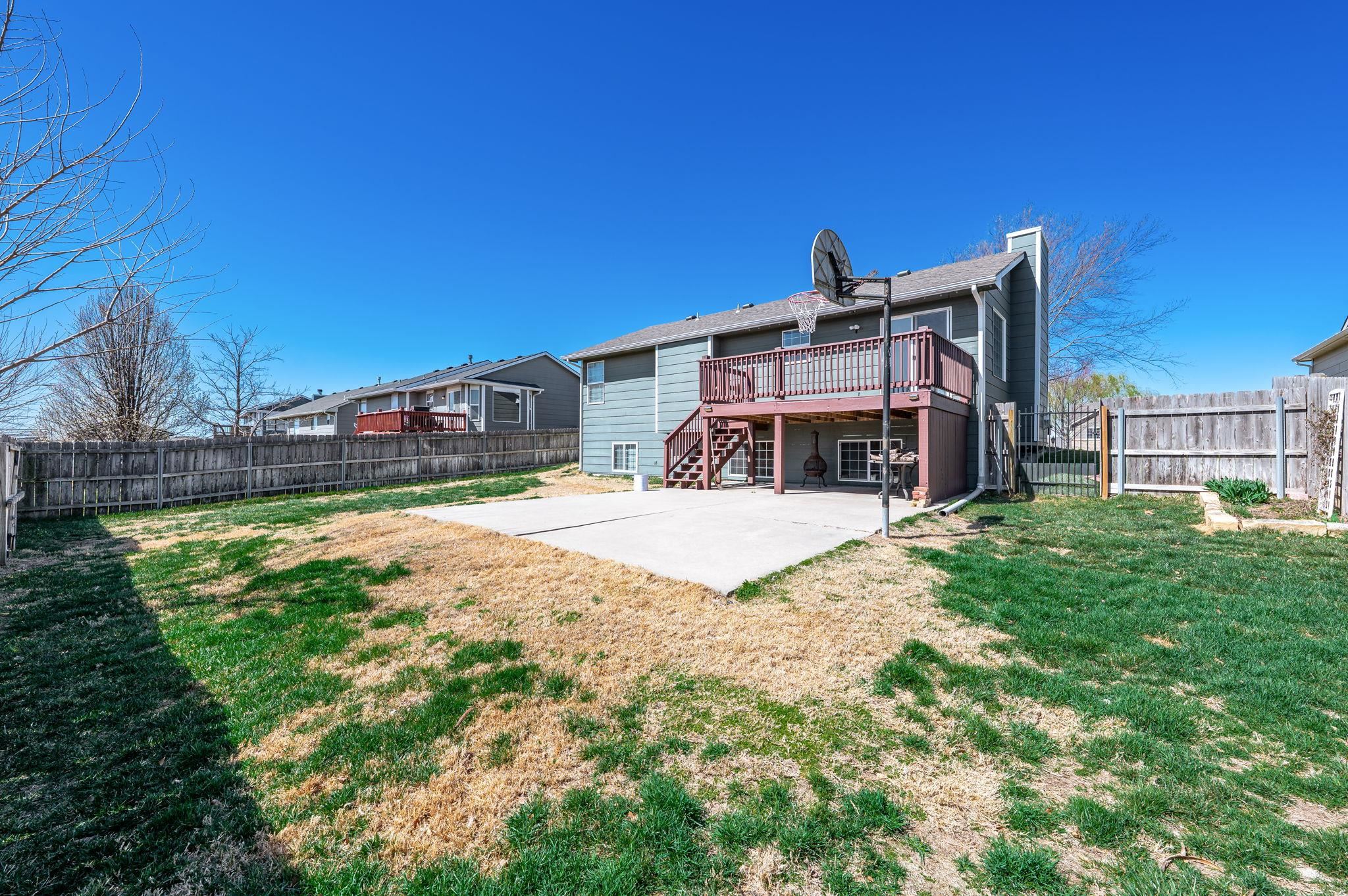 1923 W Country Lakes St, Haysville, Kansas image 30