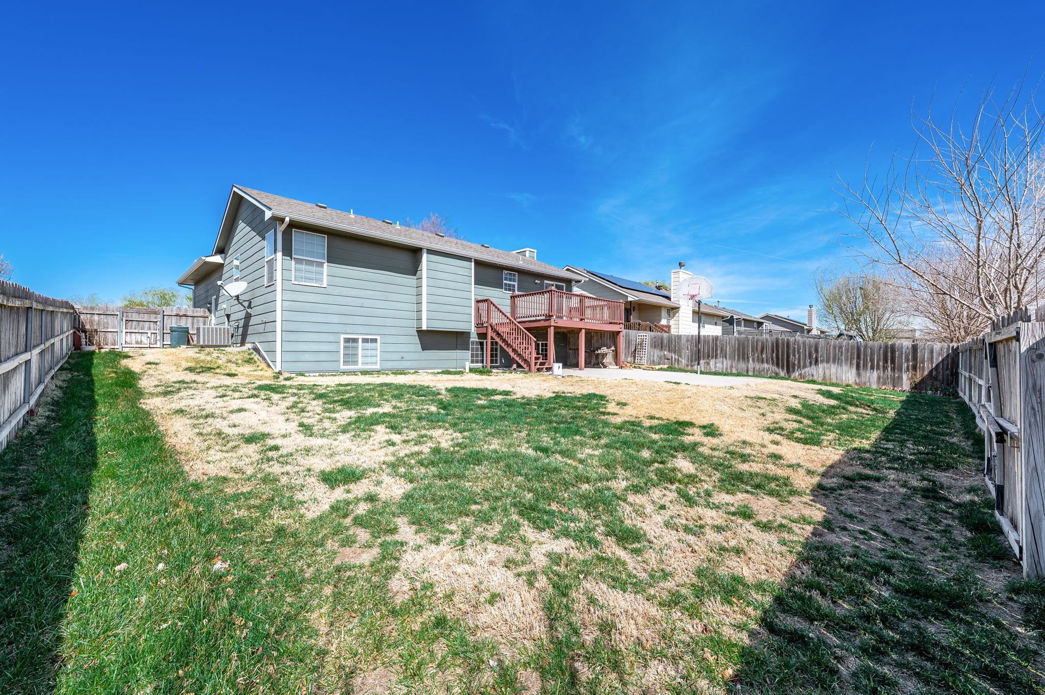 1923 W Country Lakes St, Haysville, Kansas image 31