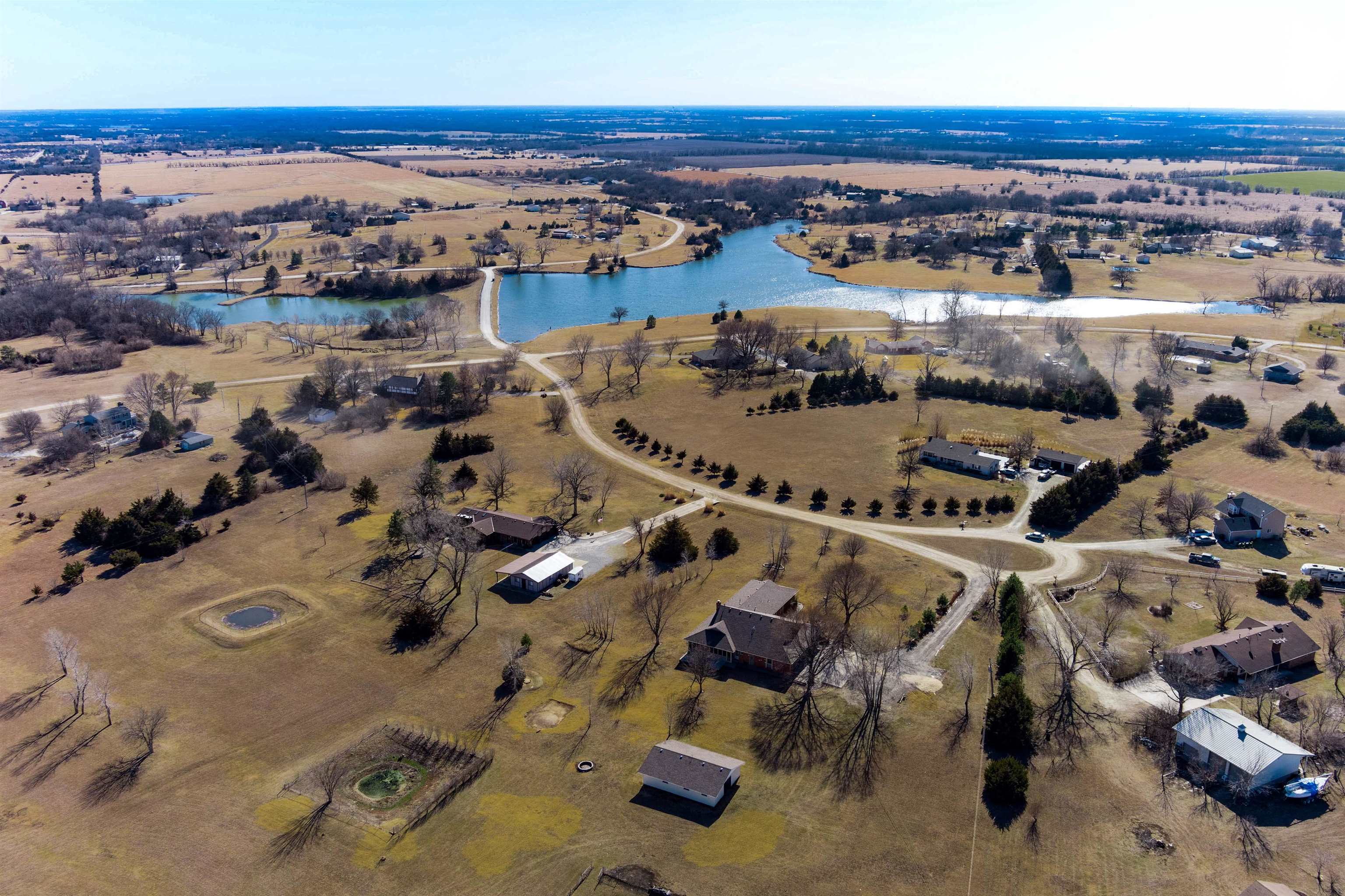4454 SW Lakeview Ct, Towanda, Kansas image 5