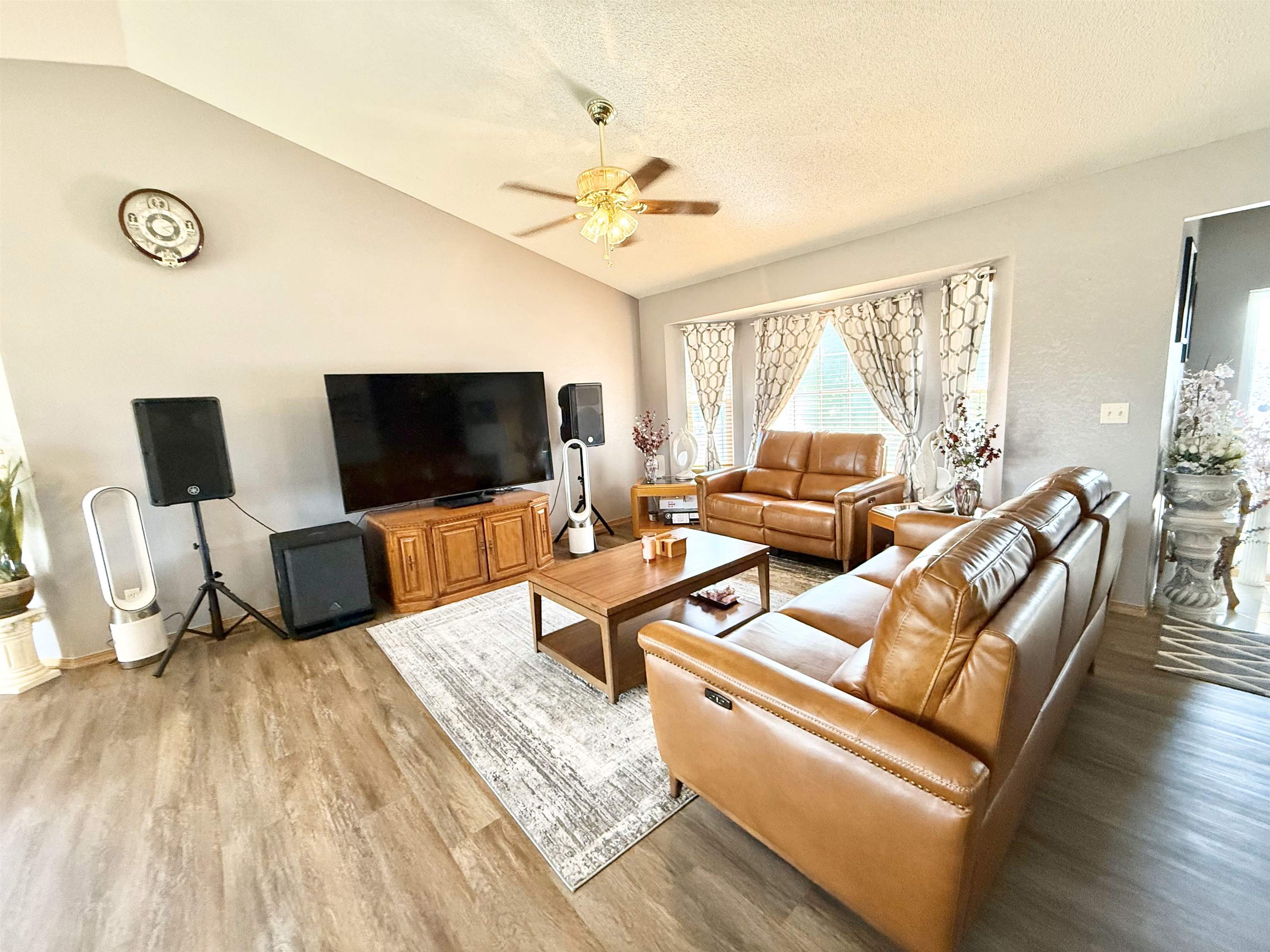 1734 S Justin Cir, Wichita, Kansas image 8