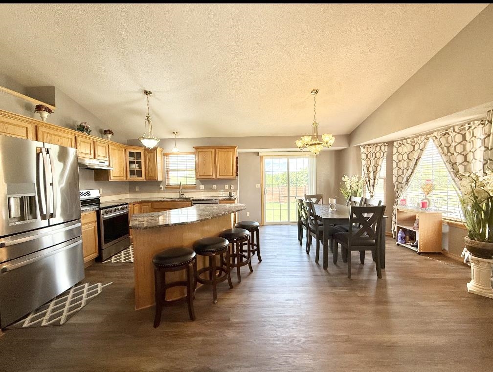 1734 S Justin Cir, Wichita, Kansas image 4