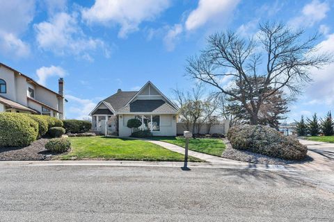 Homes For Sale - 4744 N Portwest Ct<br/> Sedgwick County, Wichita, KS 67204