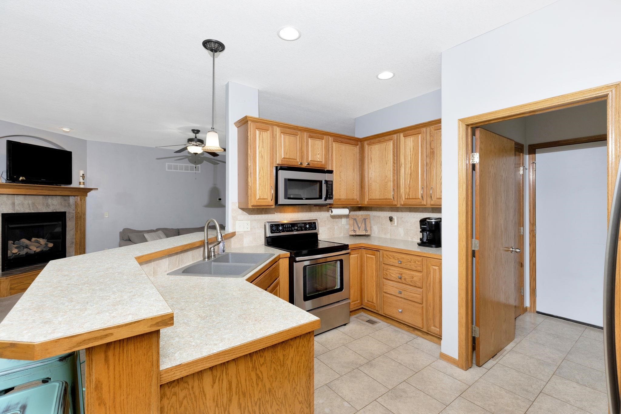 3617 N Pepper Ridge St, Wichita, Kansas image 10