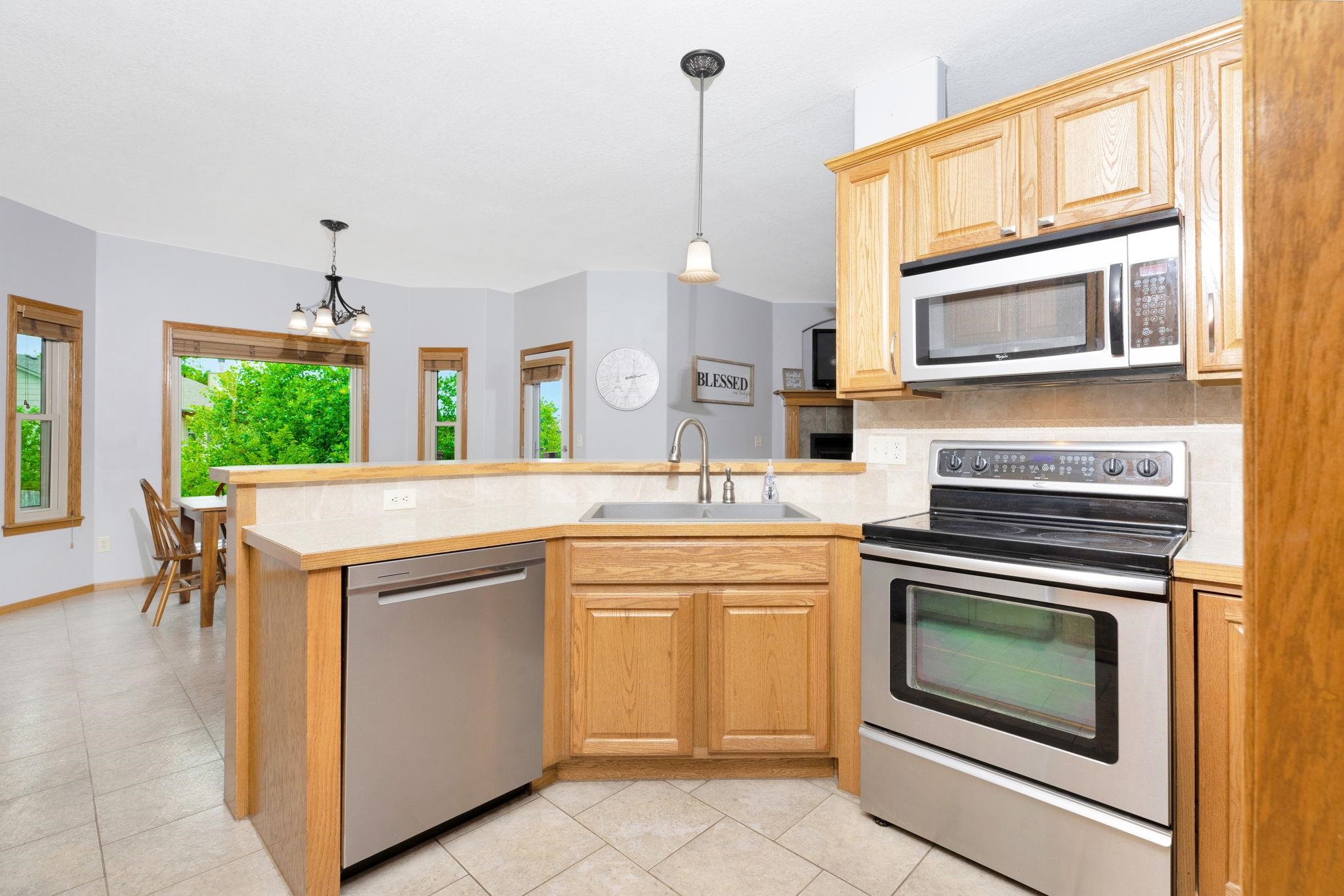 3617 N Pepper Ridge St, Wichita, Kansas image 13