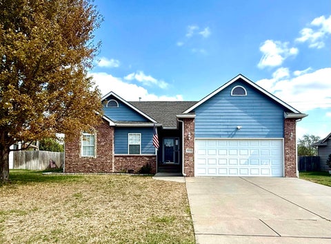 Homes For Sale - 4222 N Dellrose Cir<br/> Sedgwick County, Wichita, KS 67220