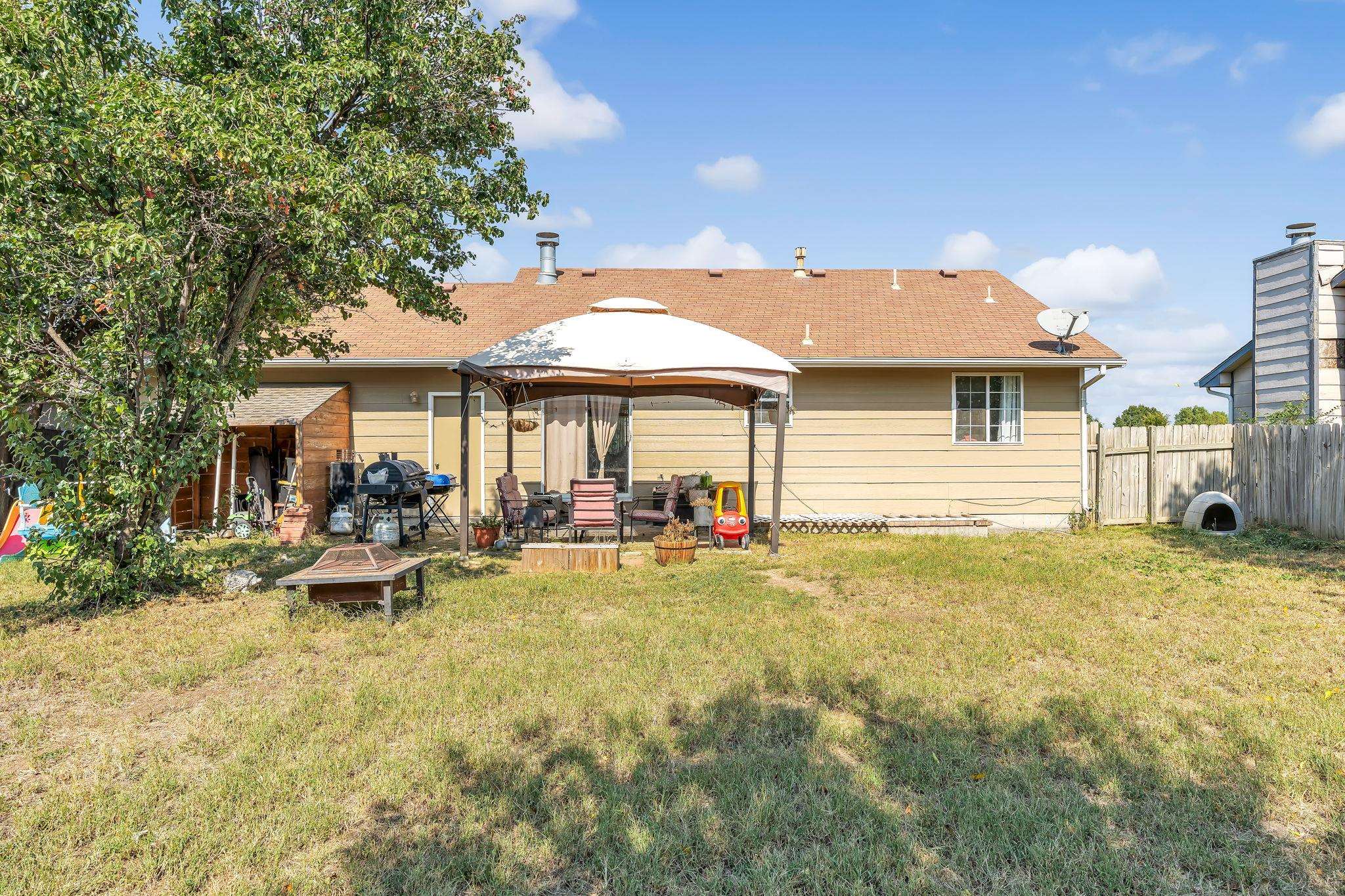 1801 E Summerwood St, Goddard, Kansas image 28