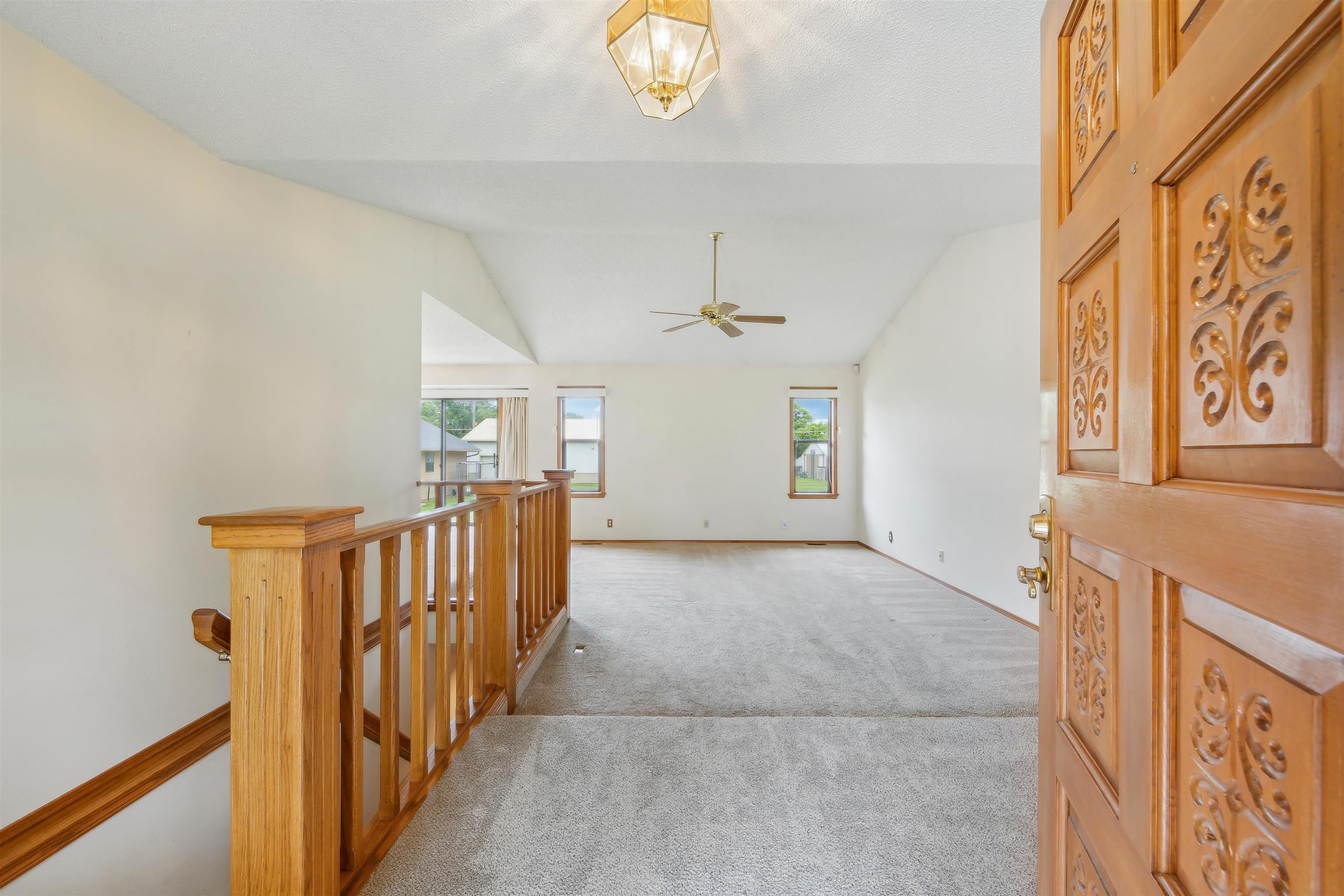 640 S Daisy Ln, Andover, Virginia image 5