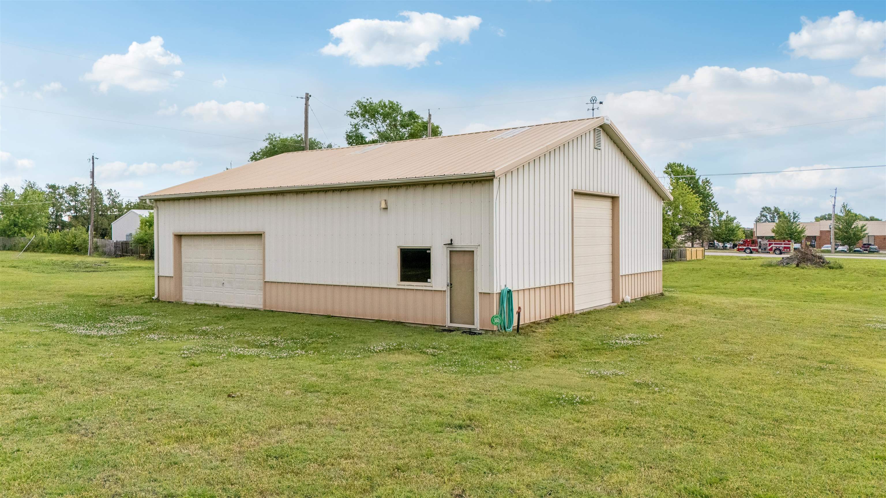 640 S Daisy Ln, Andover, Virginia image 32