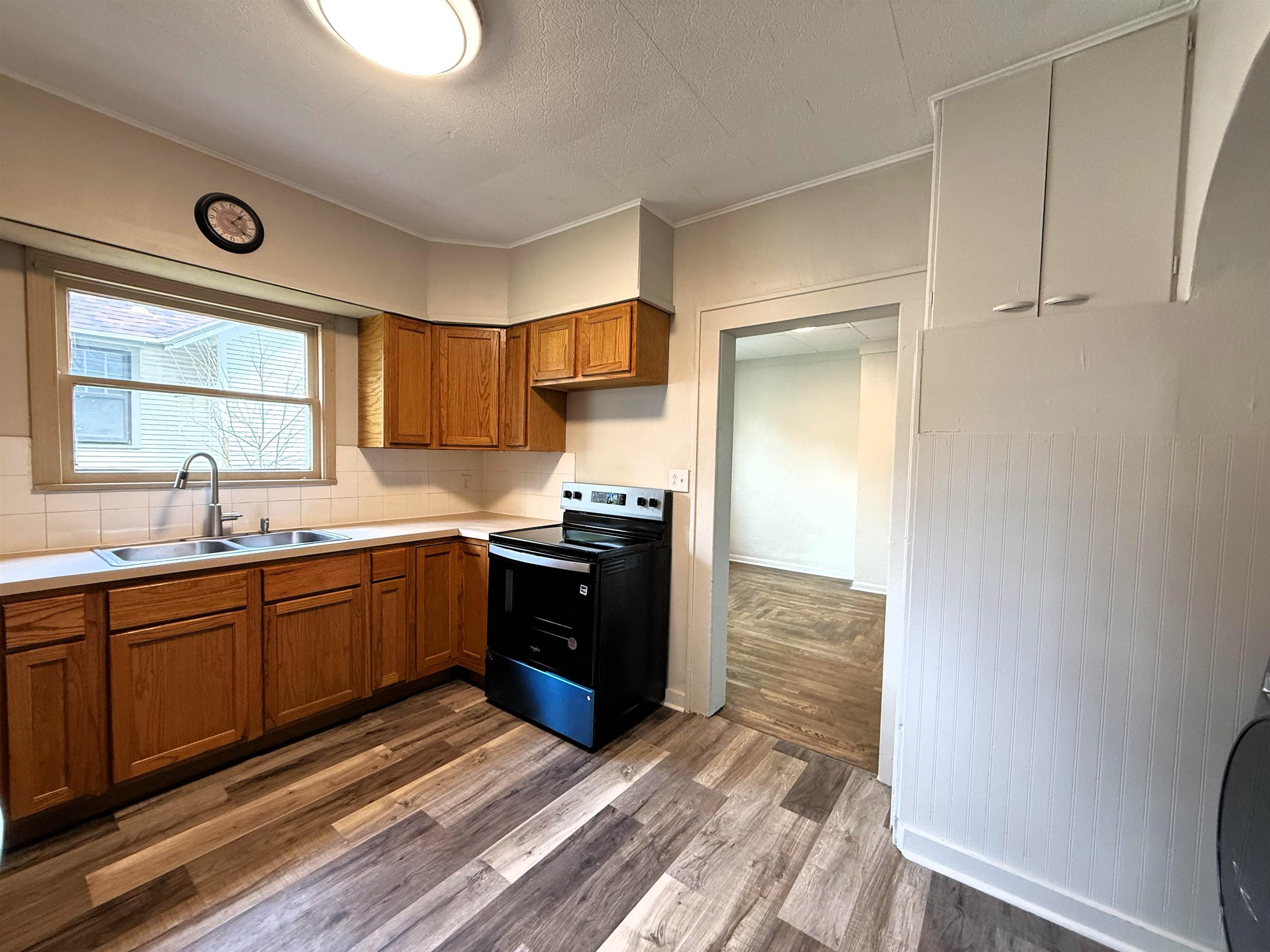 503 W South St, Salina, Virginia image 6