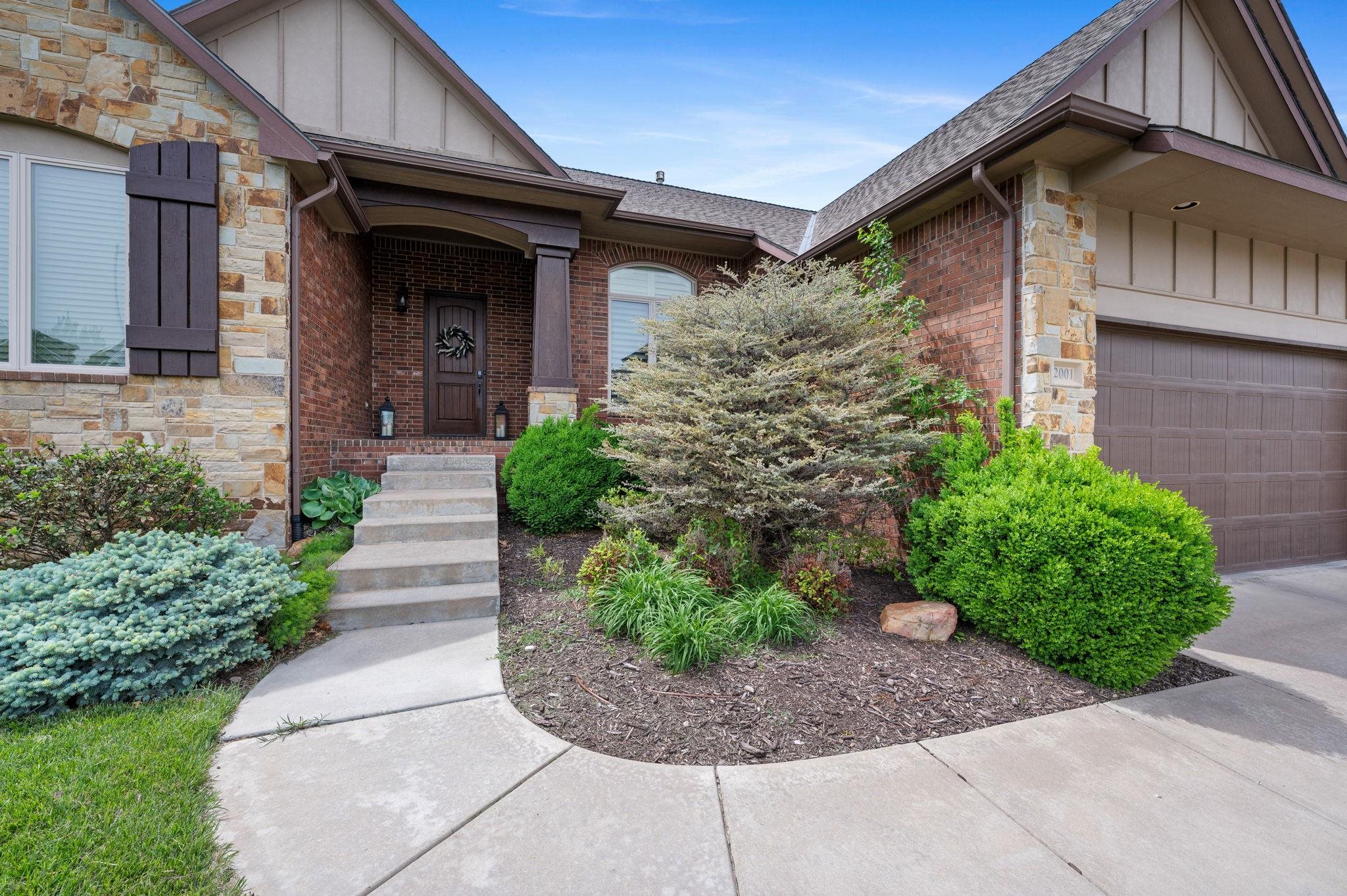 2001 Split Rail St, Wichita, Kansas image 2