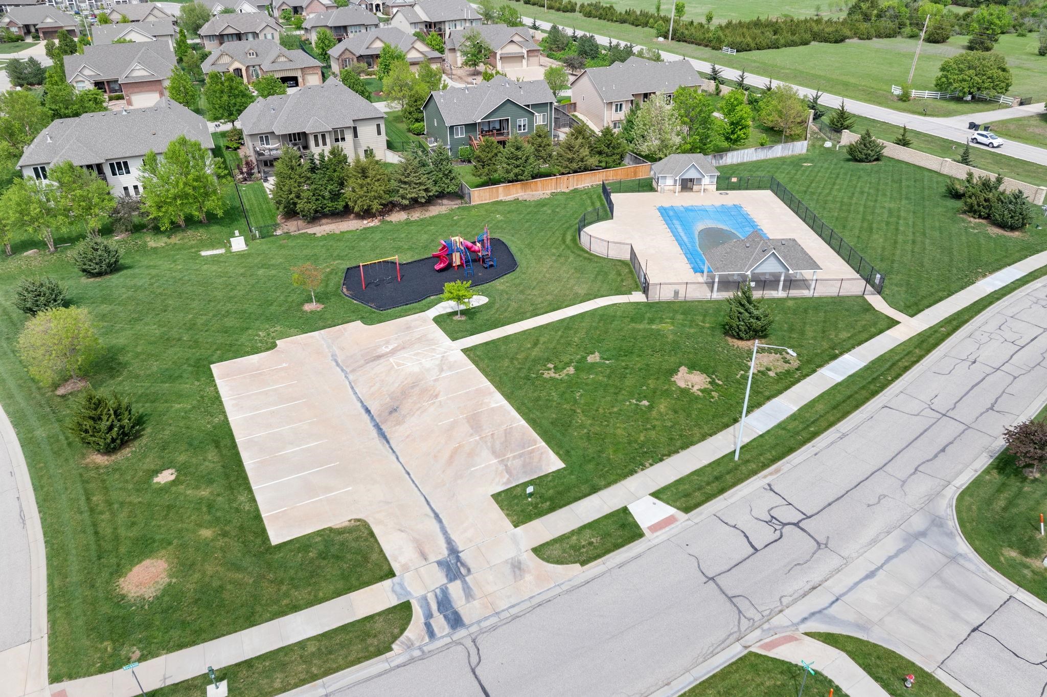 2001 Split Rail St, Wichita, Kansas image 35