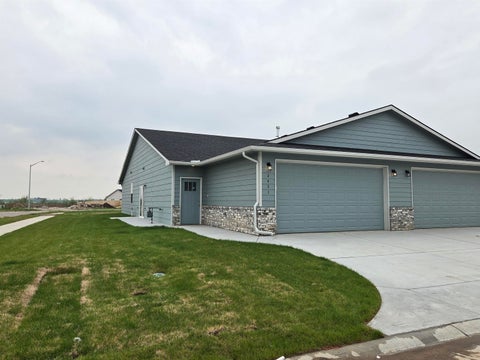 Multifamily For Sale - 2449 S Wheatland Ct<br/> Sedgwick County, Wichita, KS 67235