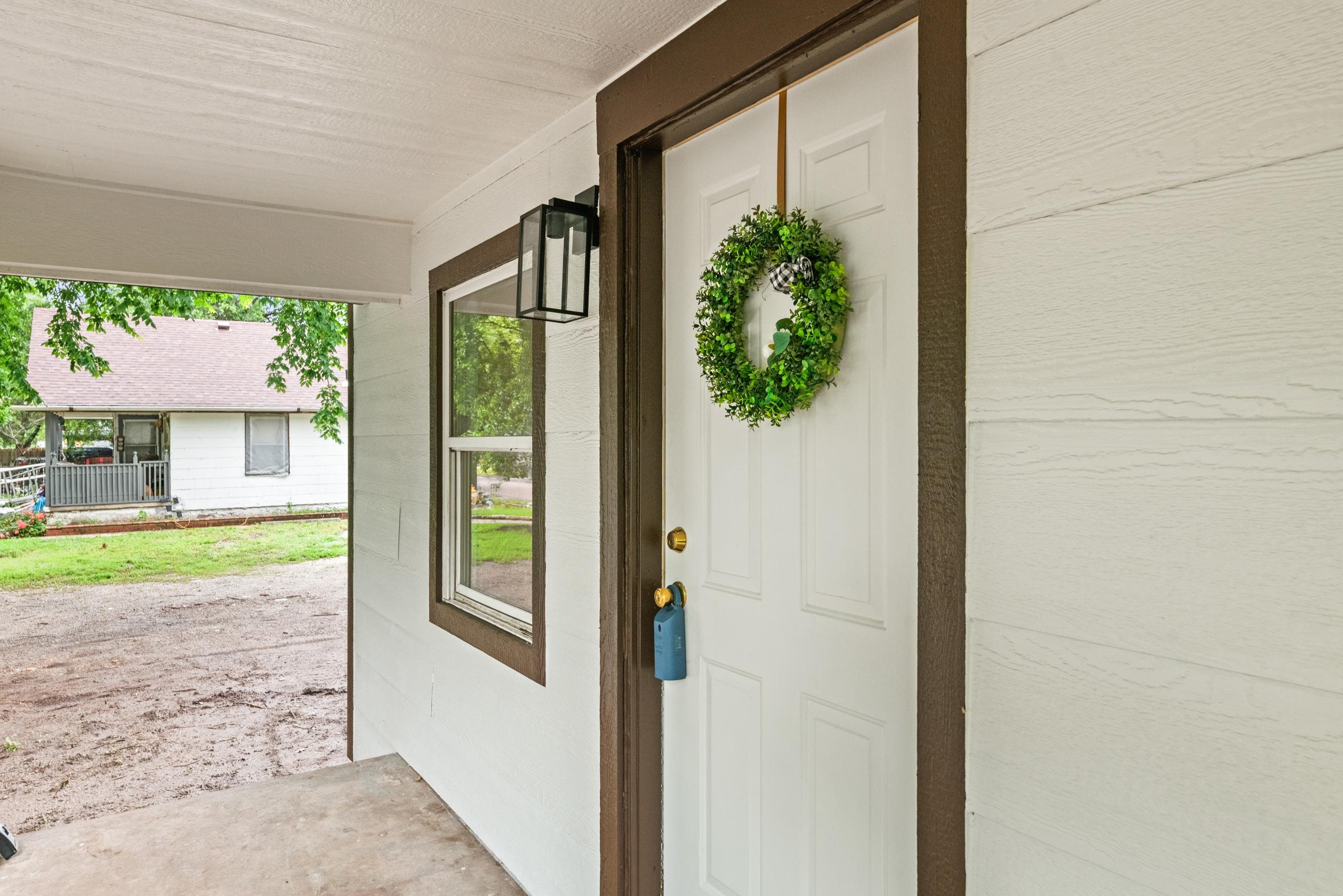 3027 N Wellington Pl, Wichita, Kansas image 4