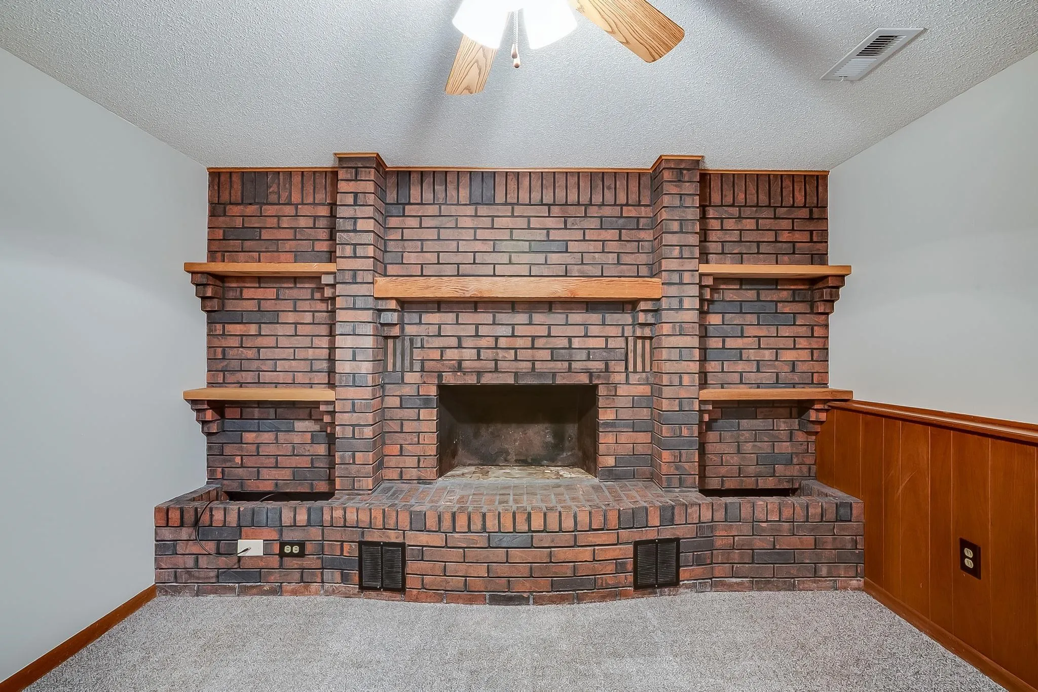 Derby, Kansas 67037, United States, 4 Bedrooms Bedrooms, ,2 BathroomsBathrooms,Residential,Active,227587