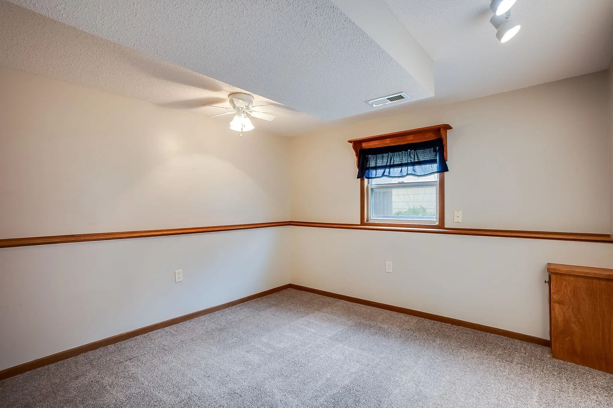 Derby, Kansas 67037, United States, 4 Bedrooms Bedrooms, ,2 BathroomsBathrooms,Residential,Active,227587