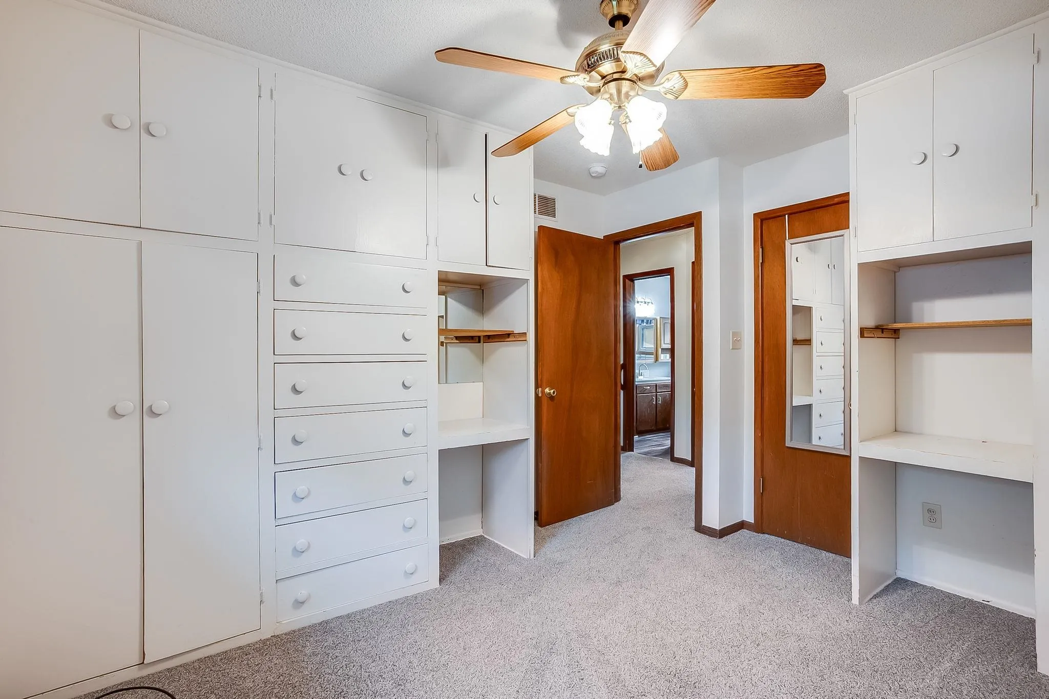 Derby, Kansas 67037, United States, 4 Bedrooms Bedrooms, ,2 BathroomsBathrooms,Residential,Active,227587