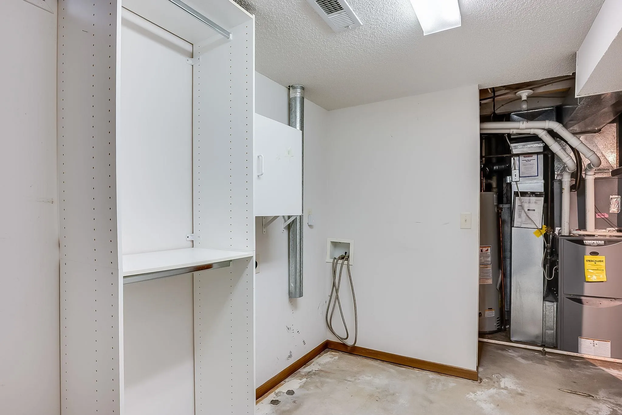 Derby, Kansas 67037, United States, 4 Bedrooms Bedrooms, ,2 BathroomsBathrooms,Residential,Active,227587