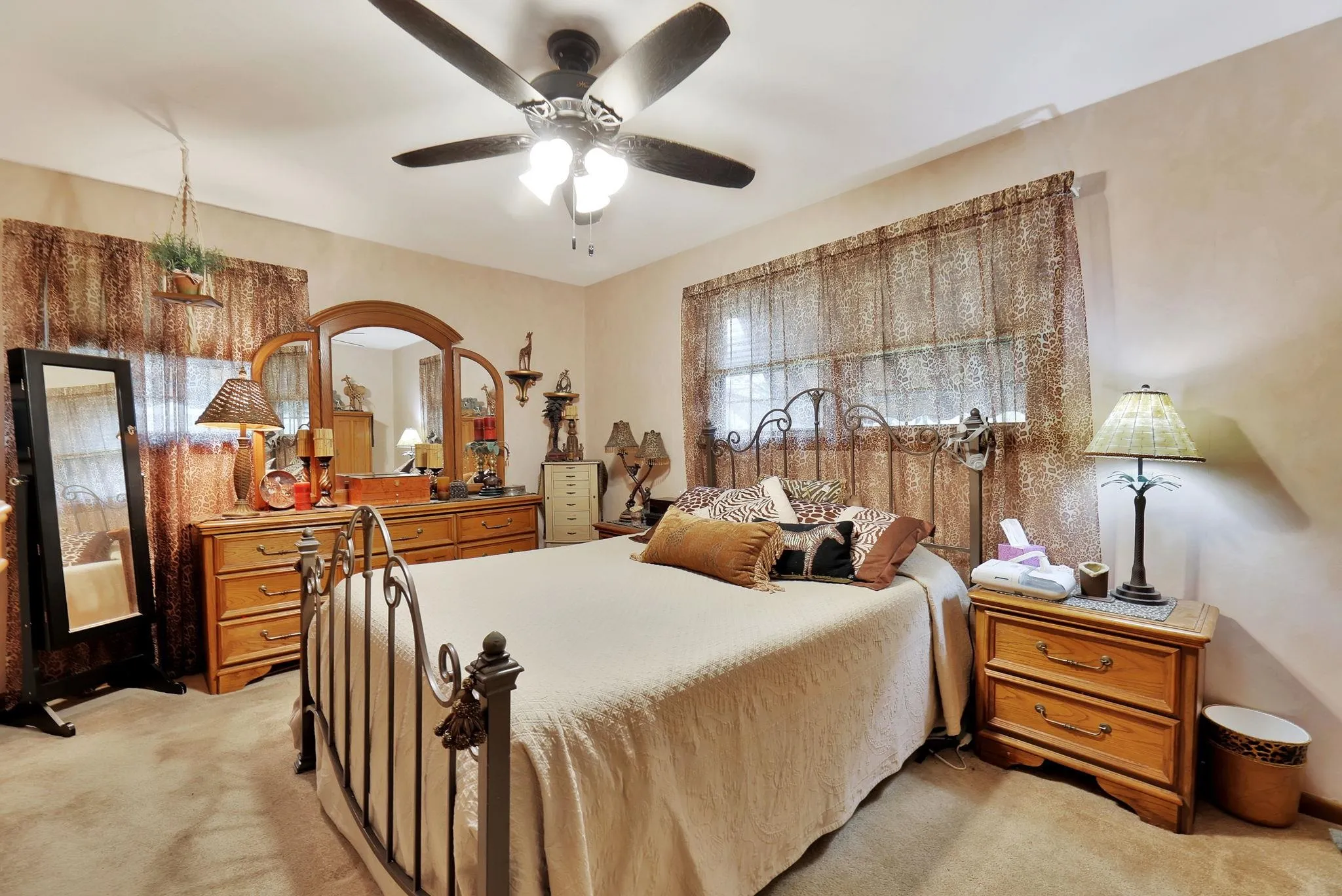 Wichita, Kansas 67206, United States, 3 Bedrooms Bedrooms, ,2 BathroomsBathrooms,Residential,Active,150189