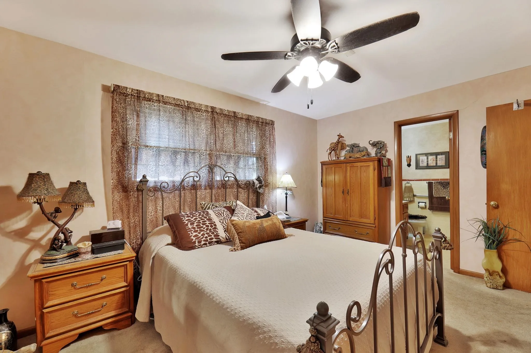 Wichita, Kansas 67206, United States, 3 Bedrooms Bedrooms, ,2 BathroomsBathrooms,Residential,Active,150189