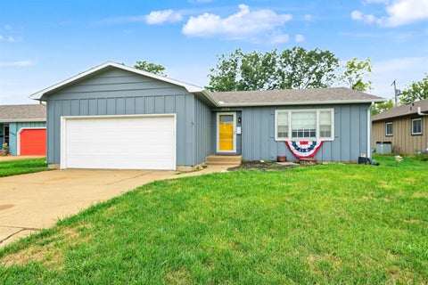 Homes For Sale - 2058 Lewis St<br/> Salina, KS 67401