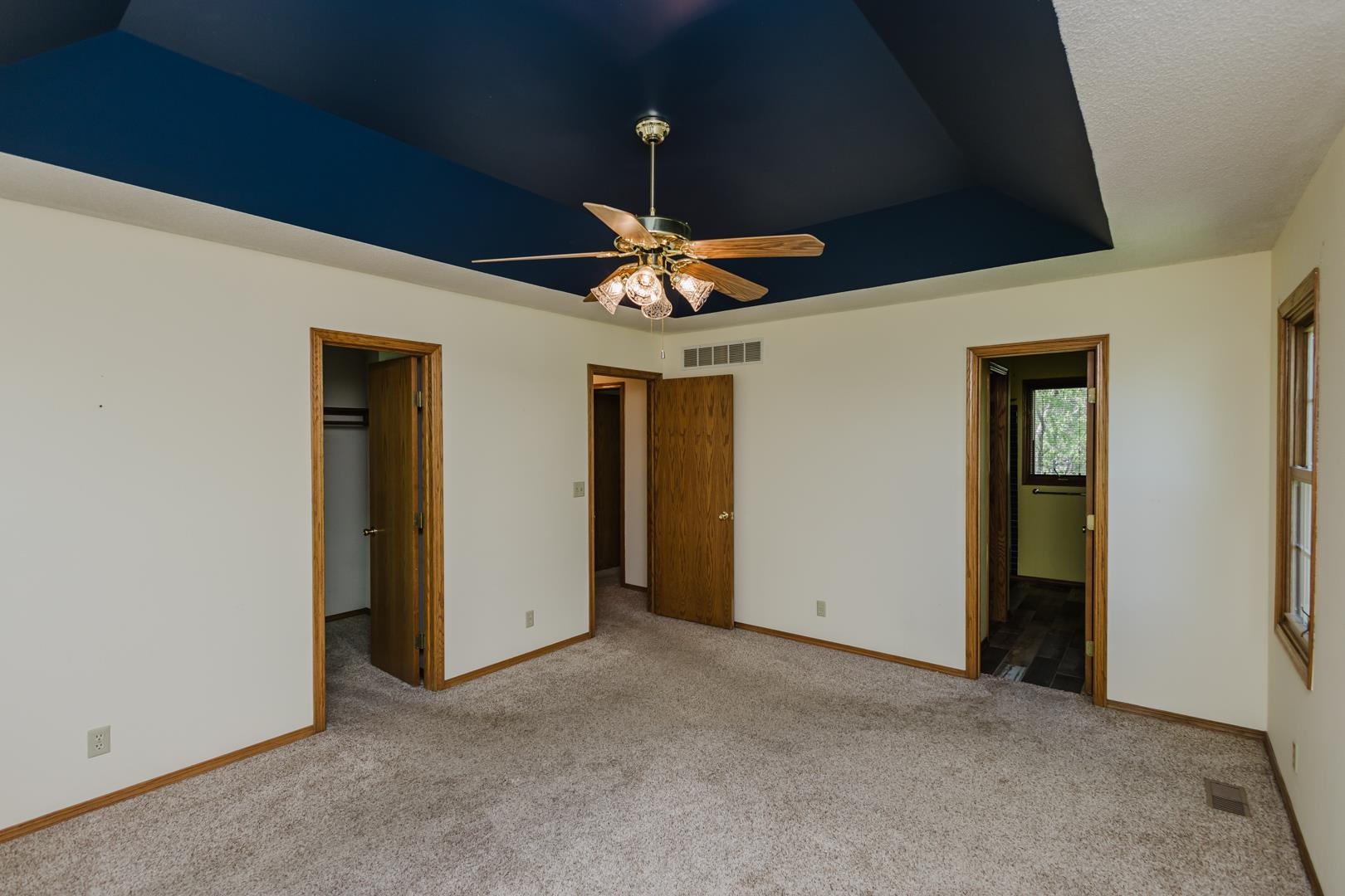 2147 N Tee Time Ct, Wichita, Kansas image 12