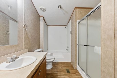 Tiny photo for 21311 85th Rd, Winfield, KS 67156 (MLS # 669282)