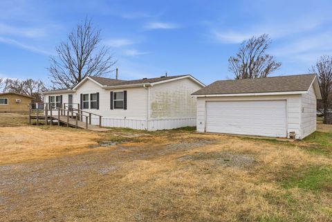 Tiny photo for 21311 85th Rd, Winfield, KS 67156 (MLS # 669282)