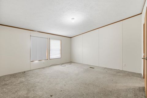 Tiny photo for 21311 85th Rd, Winfield, KS 67156 (MLS # 669282)