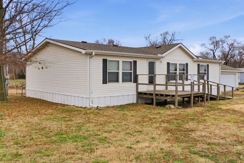 Tiny photo for 21311 85th Rd, Winfield, KS 67156 (MLS # 669282)