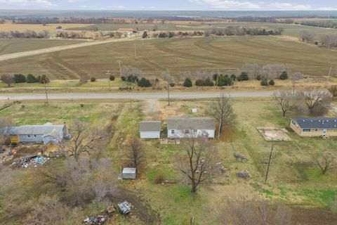 Tiny photo for 21311 85th Rd, Winfield, KS 67156 (MLS # 669282)