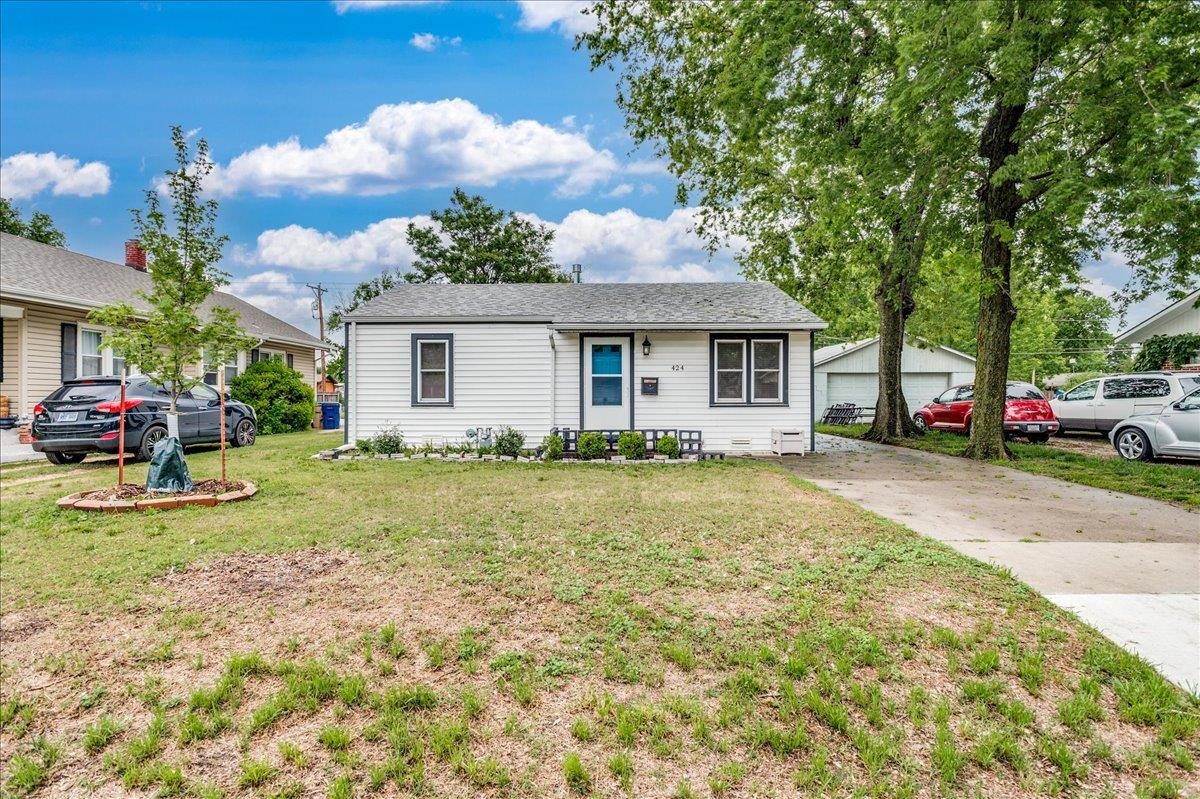 424 N Meridian Ave, Valley Center, Kansas image 2