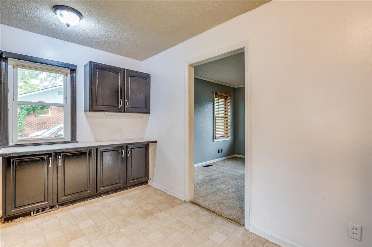 424 N Meridian Ave, Valley Center, Kansas image 7