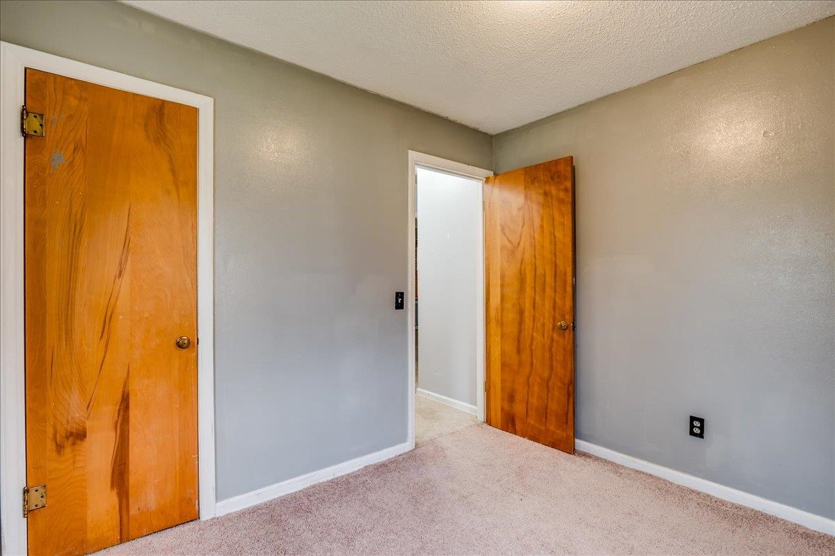 424 N Meridian Ave, Valley Center, Kansas image 17