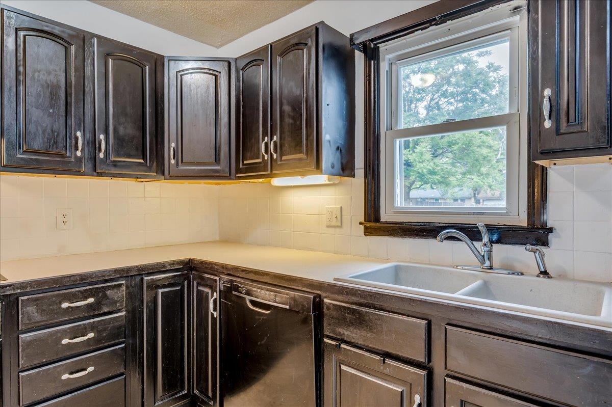 424 N Meridian Ave, Valley Center, Kansas image 11