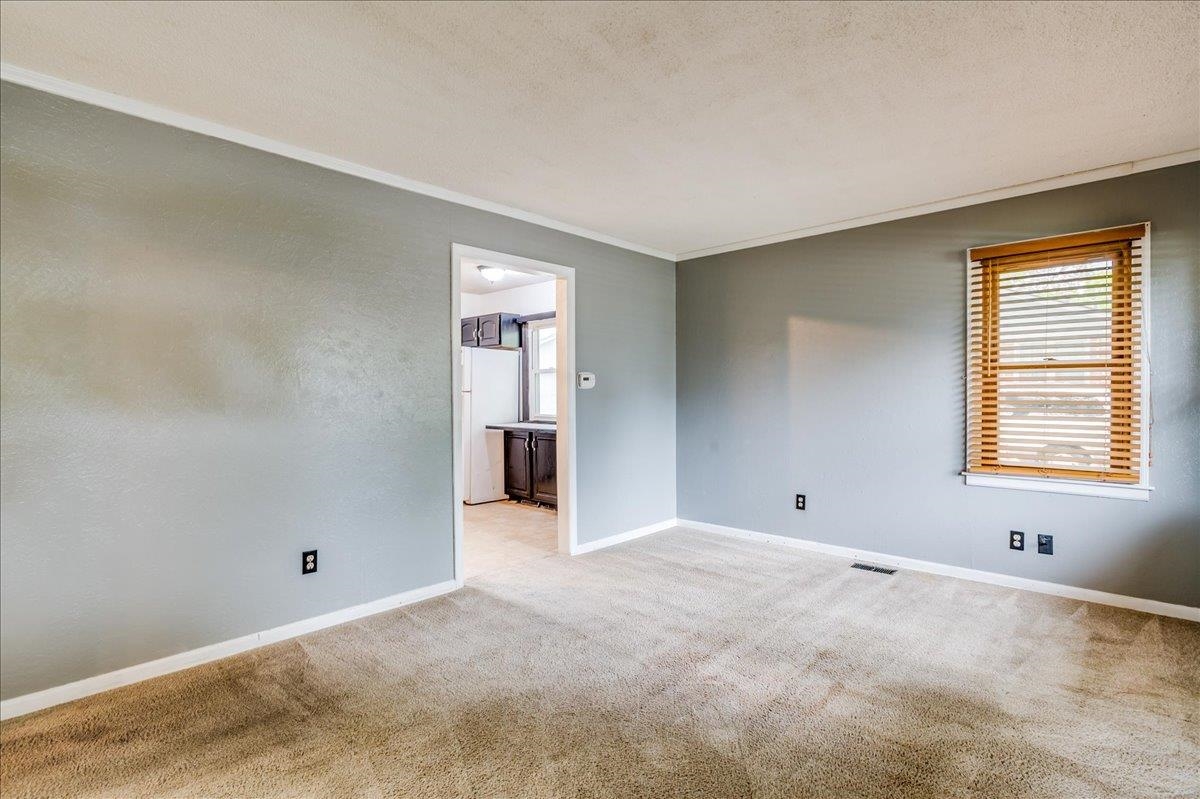 424 N Meridian Ave, Valley Center, Kansas image 3