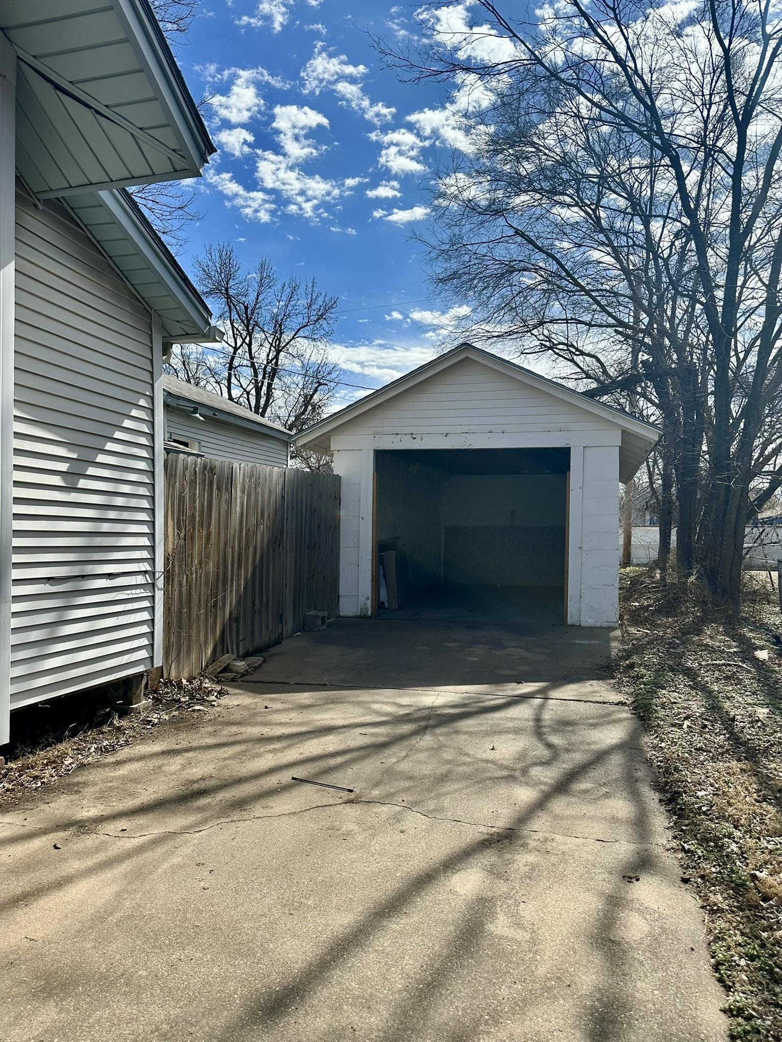 909 E 14th Ave, Winfield, Kansas image 8