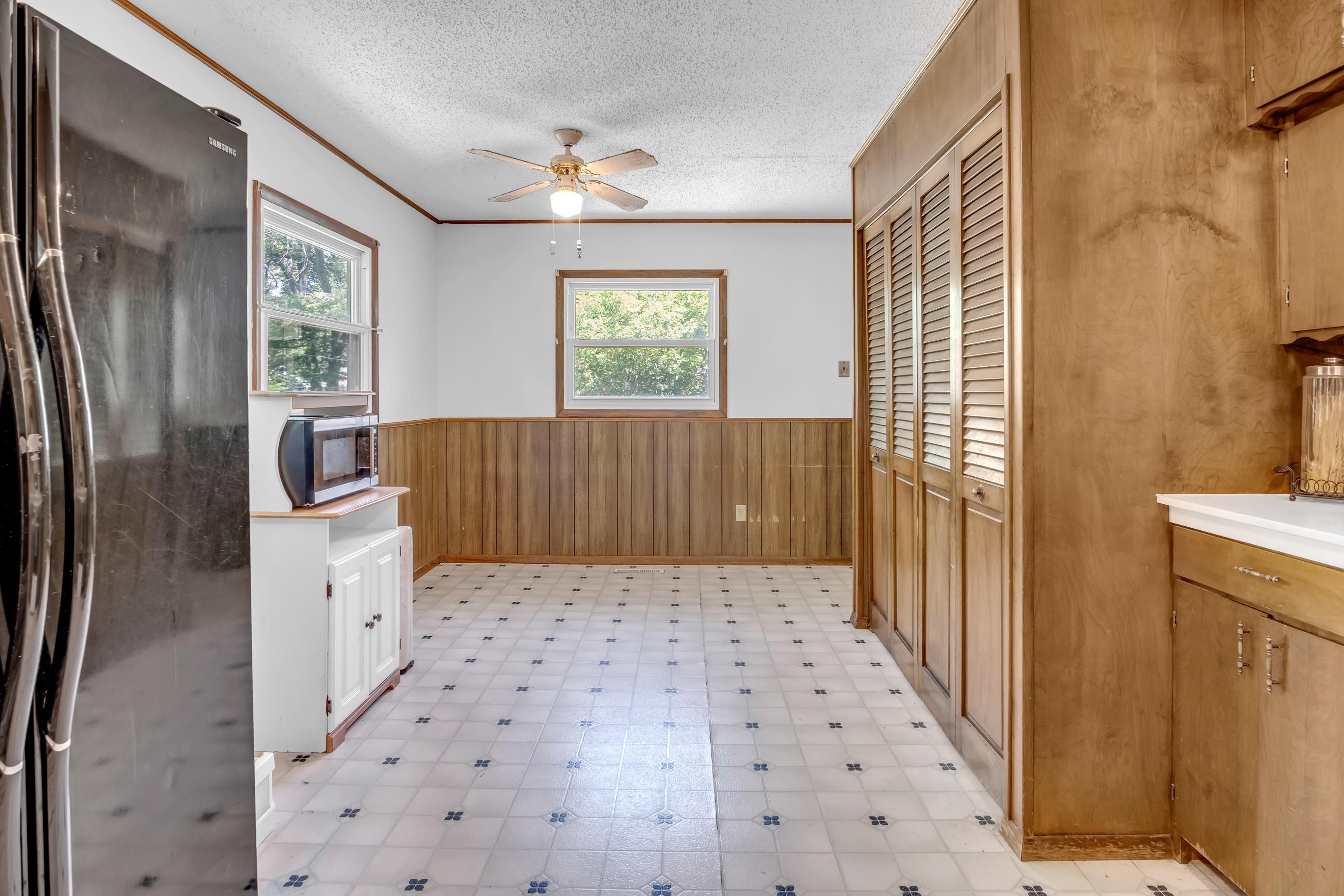 512 E 7th St, Newton, Kansas image 20