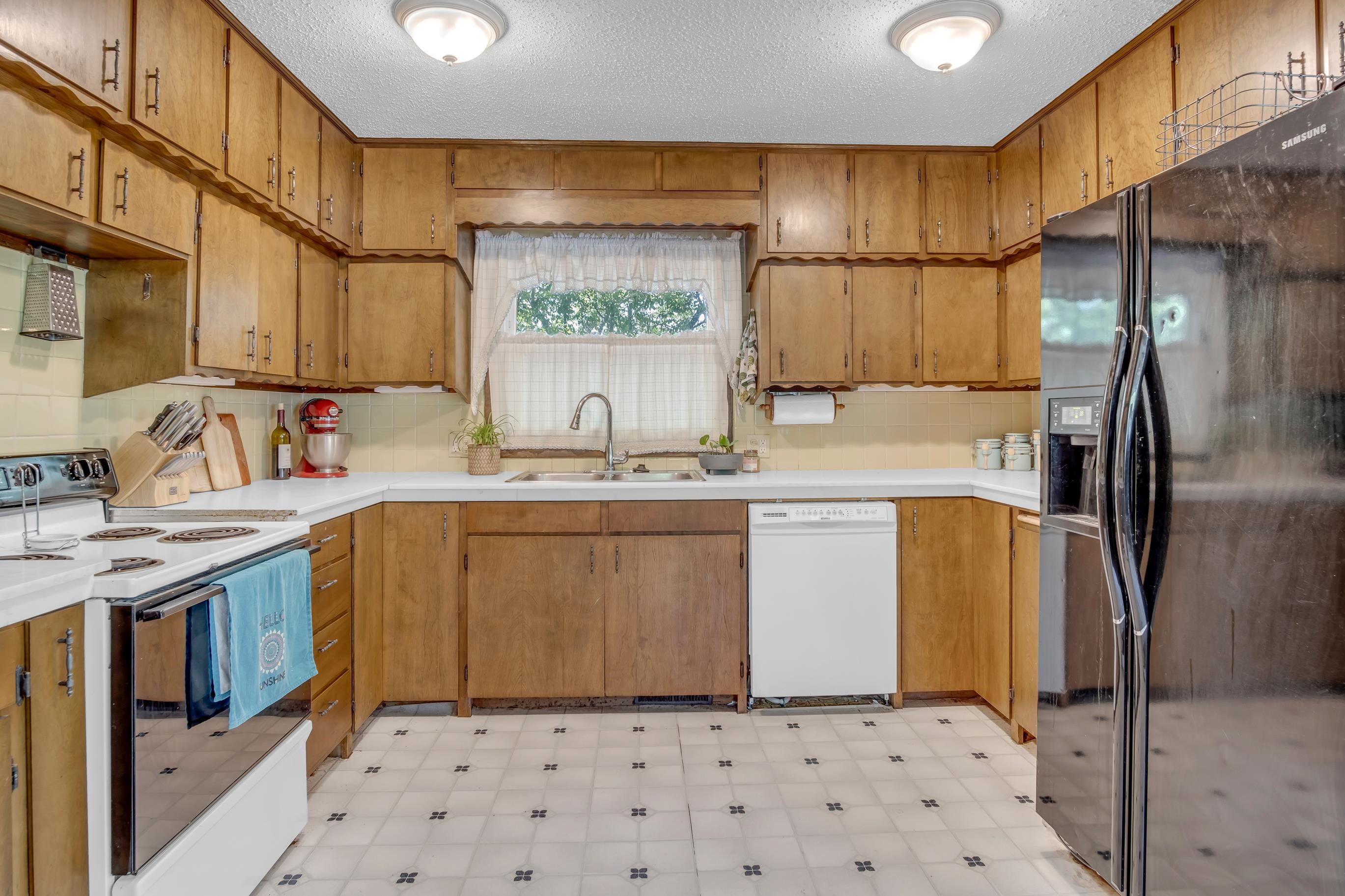 512 E 7th St, Newton, Kansas image 18